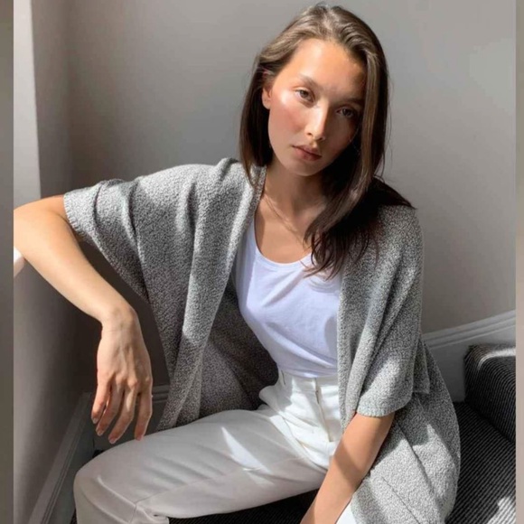 aritzia Iconic cape cardigan - Picture 2 of 3